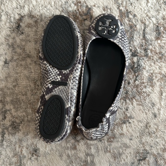 Tory burch flats - Picture 2 of 5